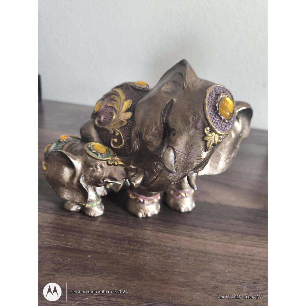 Alabastre European Style" Elephant & Baby Figurine - Picture 2 of 13